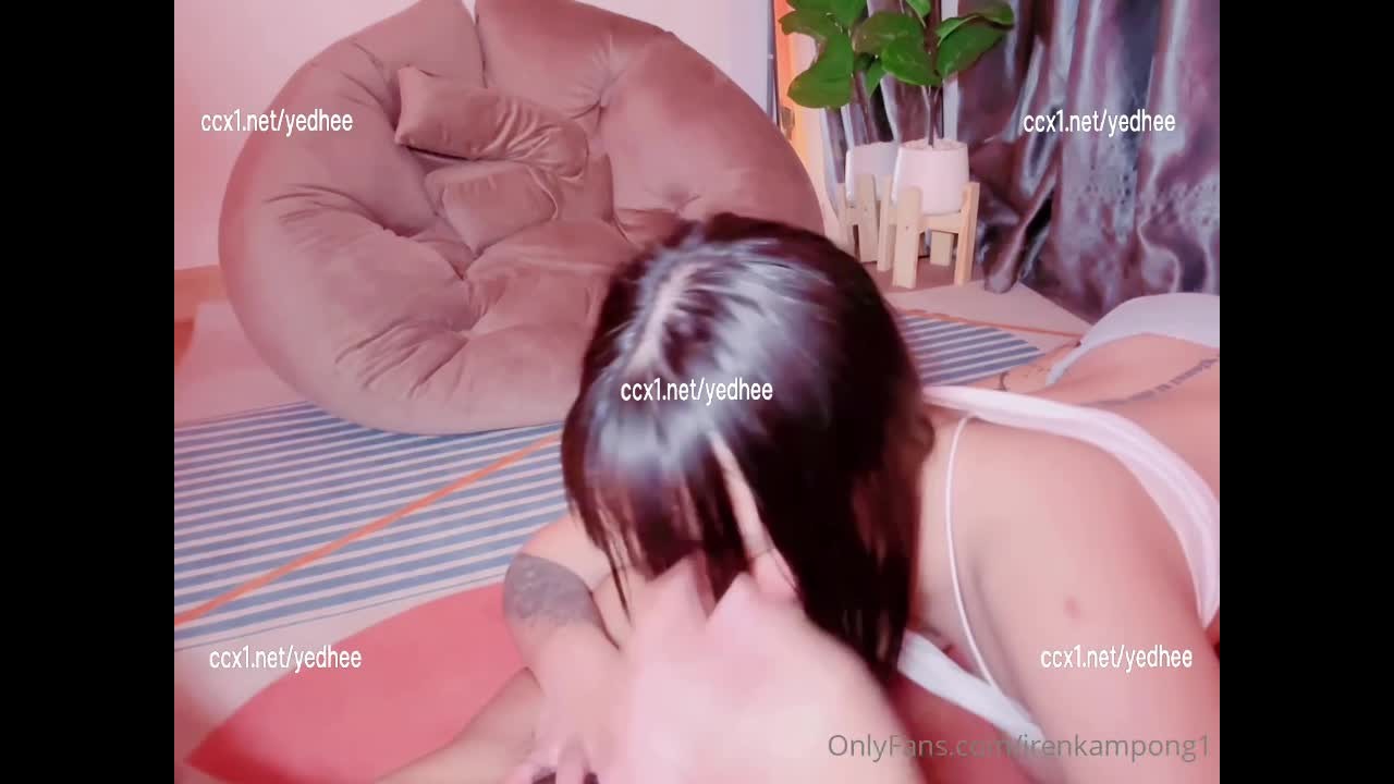 Onlyfans นมโตมากซอยจนกระตุกแล้วจับโยกต่อจนเสียวสรุปแตกใน