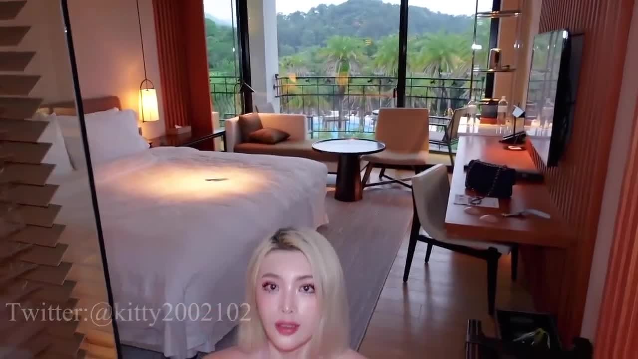 Onlyfans สวยน่ารักโดนซัดจนร้องสรุปแตกในคาชุด